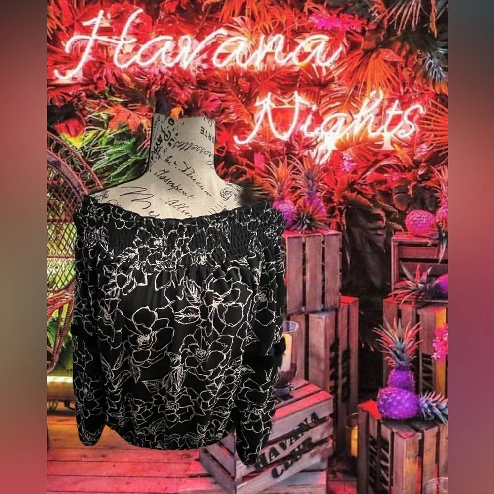 Vintage Havana Off or on Shoulder Top - Picture 1 of 15